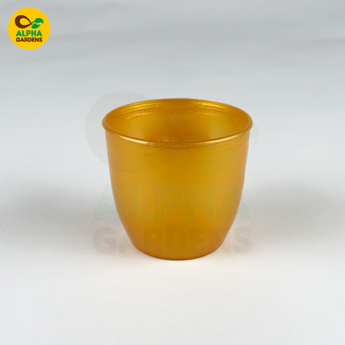 round-plastic-planter-pots-golden