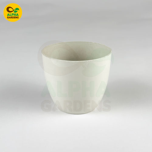 round-plastic-planter-pots-white